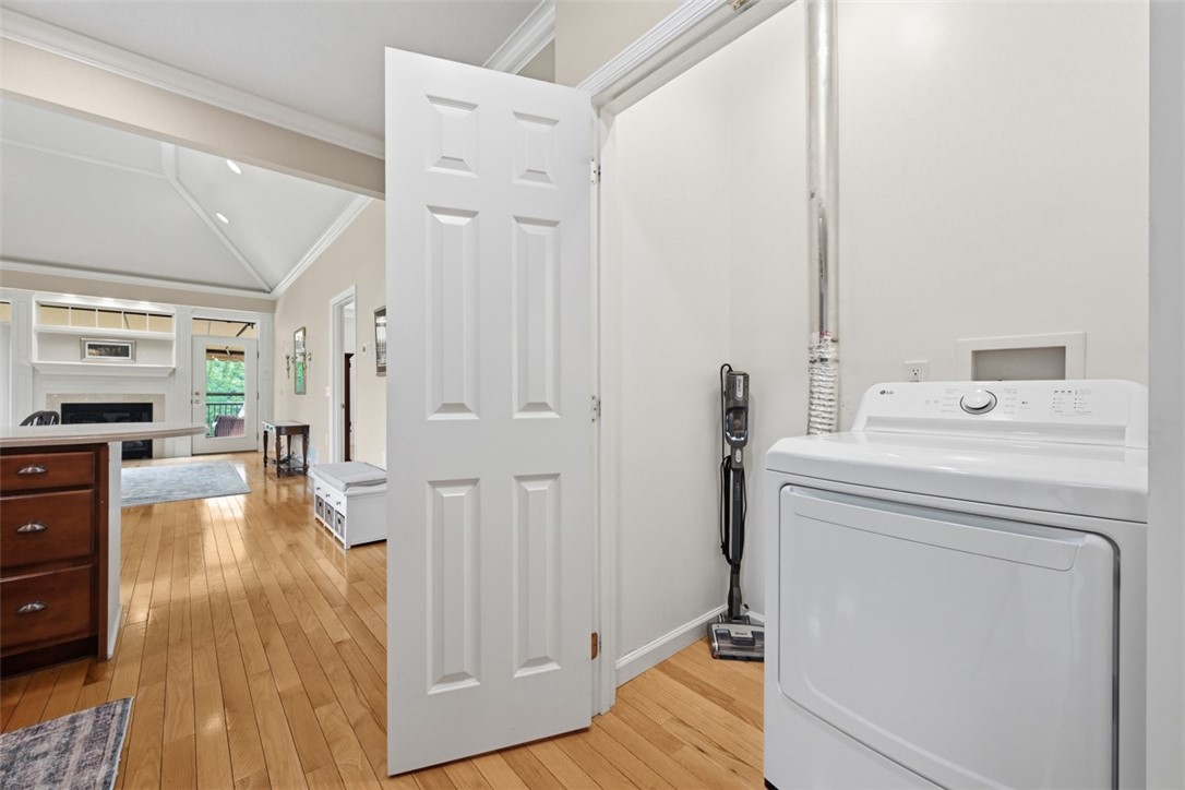 844 Village Dr