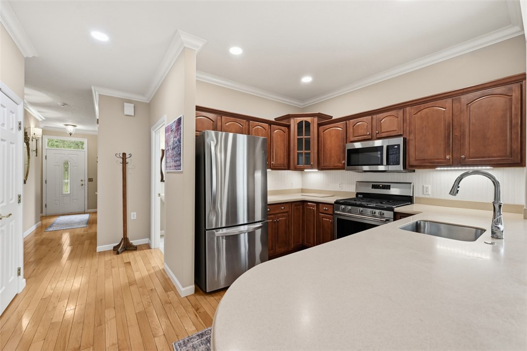 844 Village Dr