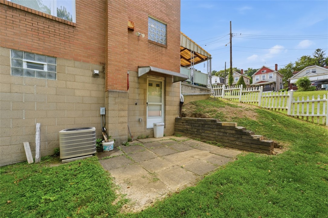 2600 Bethesda St