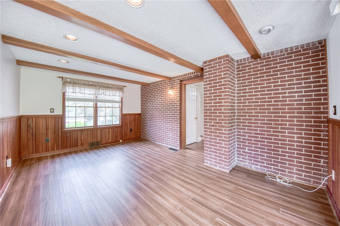 3003 Albine Drive