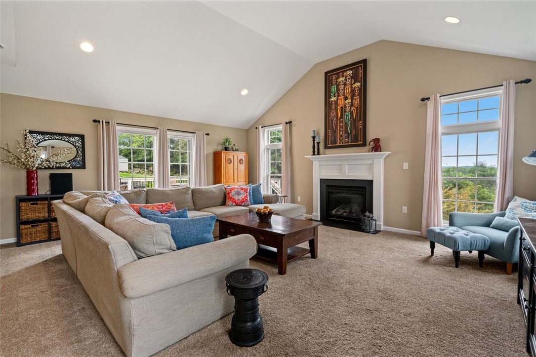 274 Estates Dr