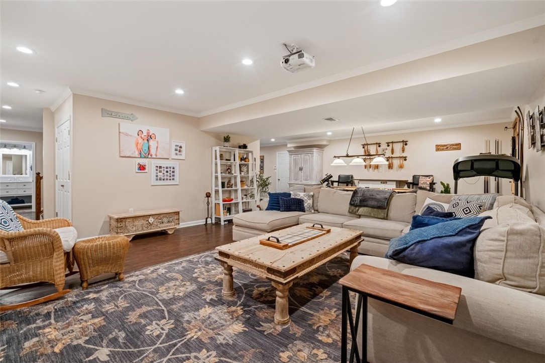 274 Estates Dr