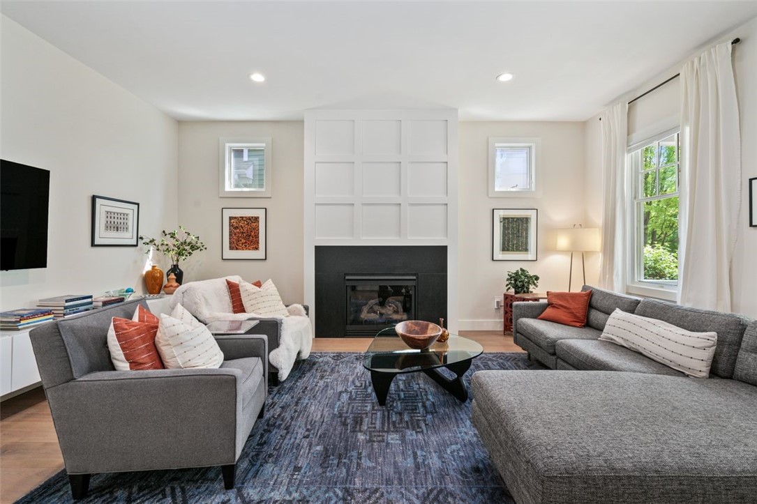 1005 Hasley Ln