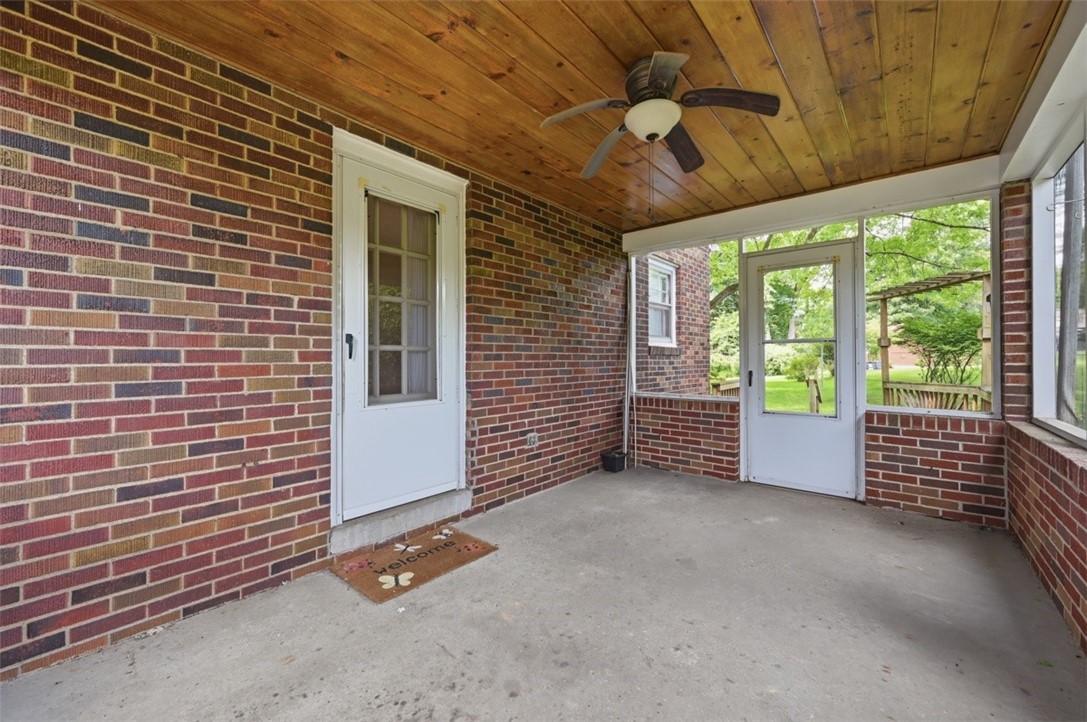 9431 Old Perry Hwy