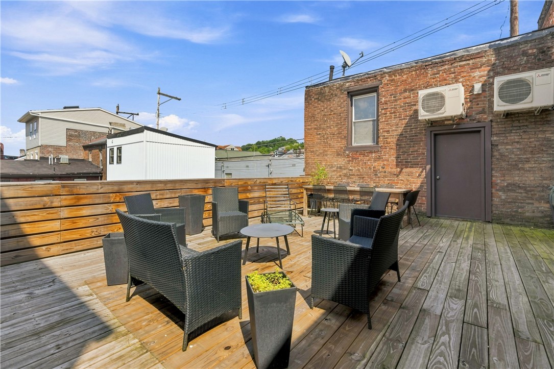 5158 Butler St 1