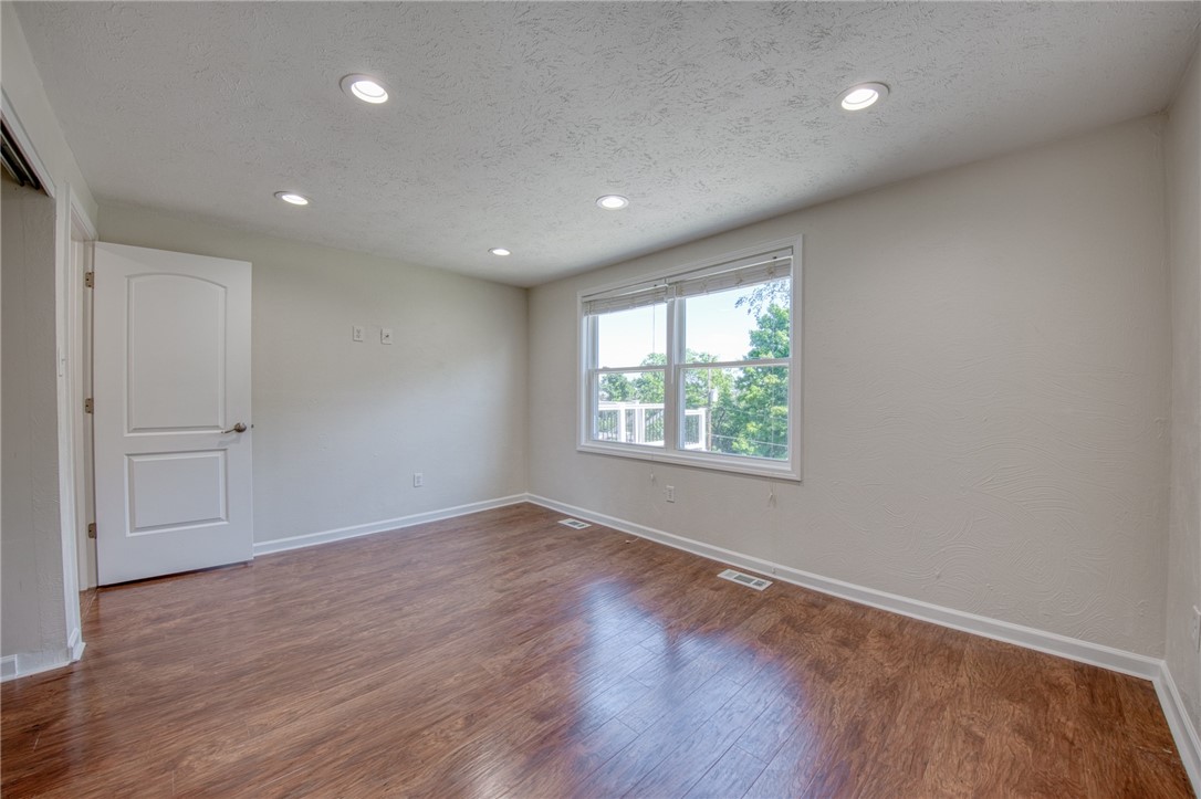 358 Toura Dr