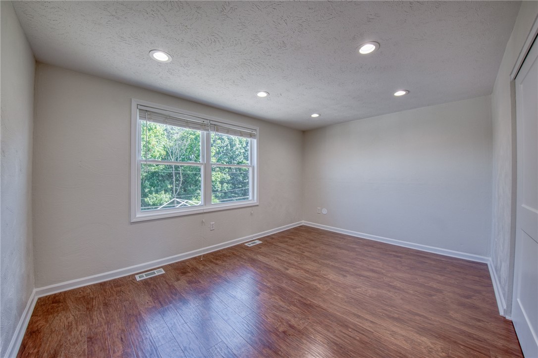 358 Toura Dr