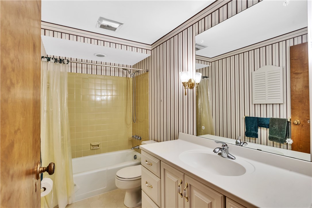 1103 Covington Pl