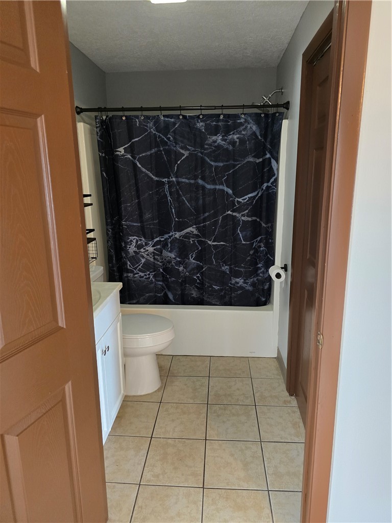 196 W Madison St 4