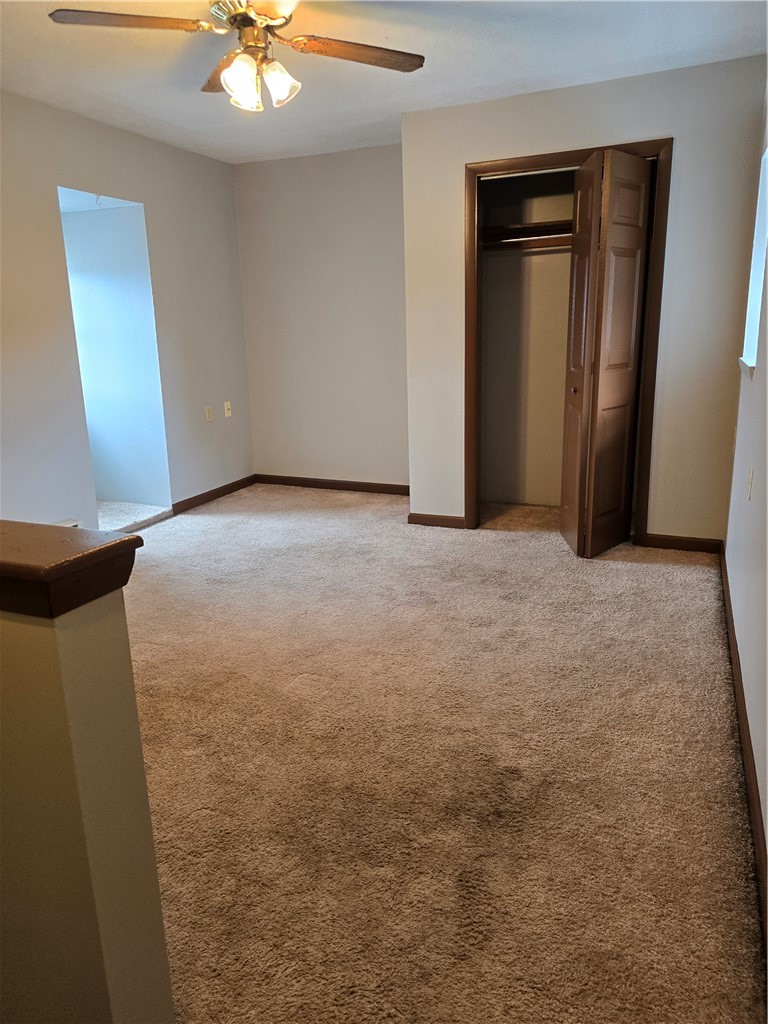 196 W Madison St 4