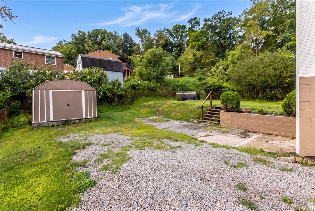 225 Bernardi Dr