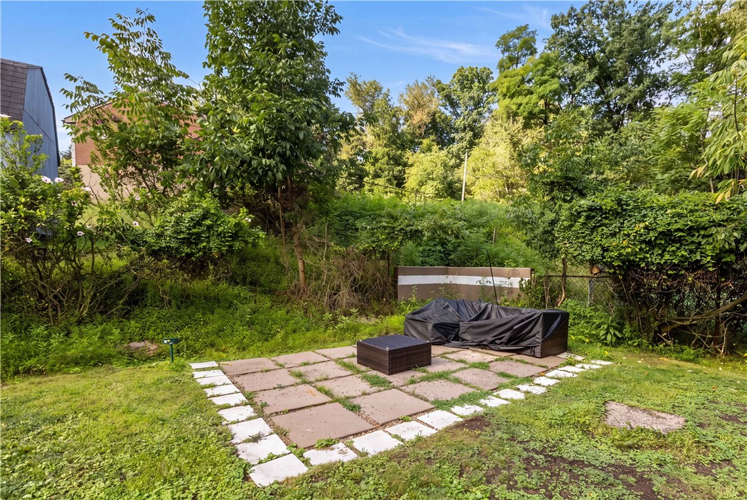 225 Bernardi Dr