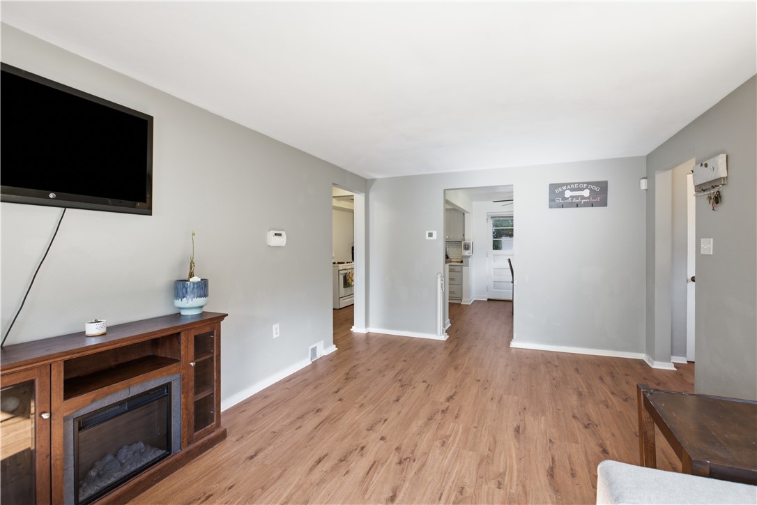 225 Bernardi Dr