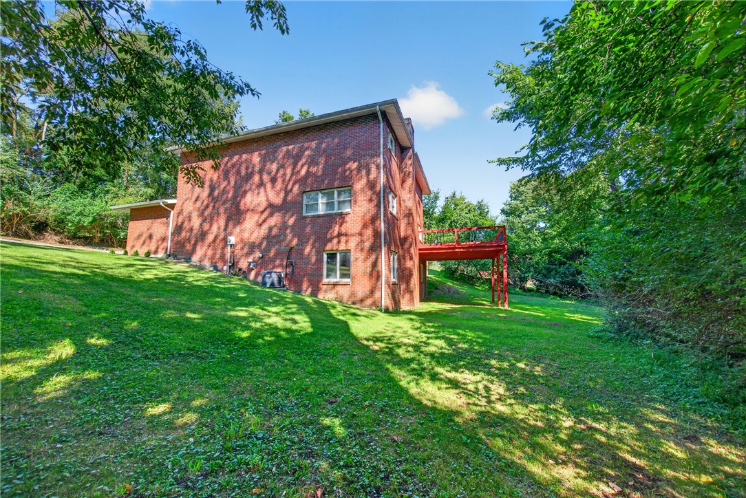 540 Lisa Dr