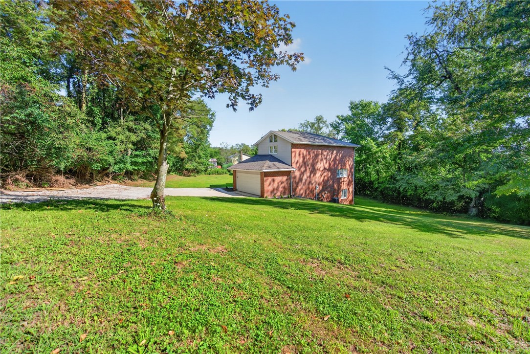 540 Lisa Dr