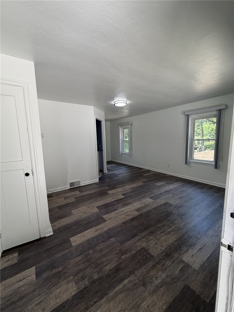 1113 Rochester Rd