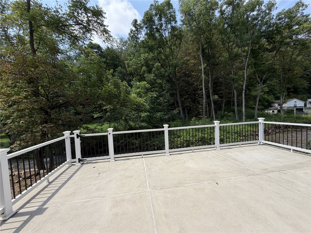 1113 Rochester Rd