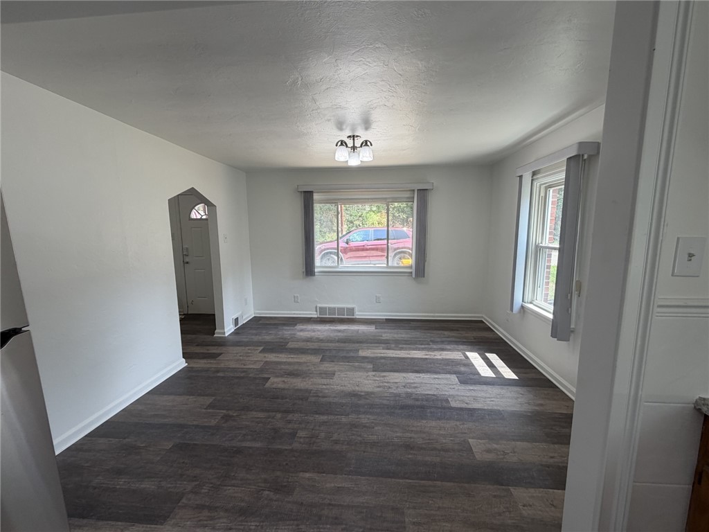 1113 Rochester Rd