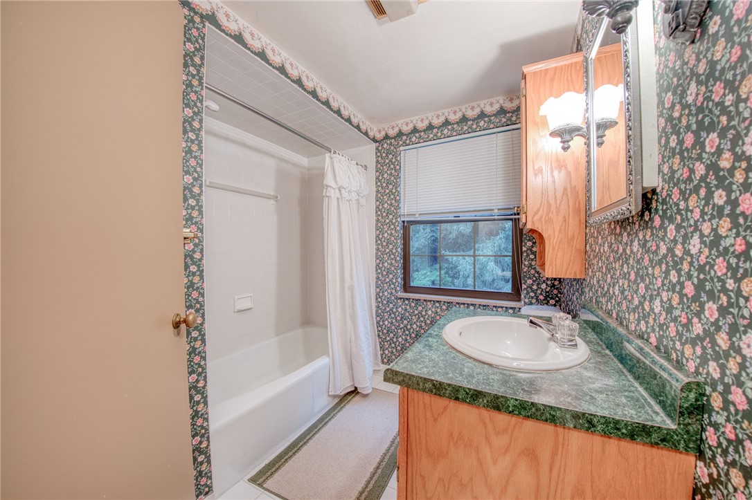 209 Glenview Drive