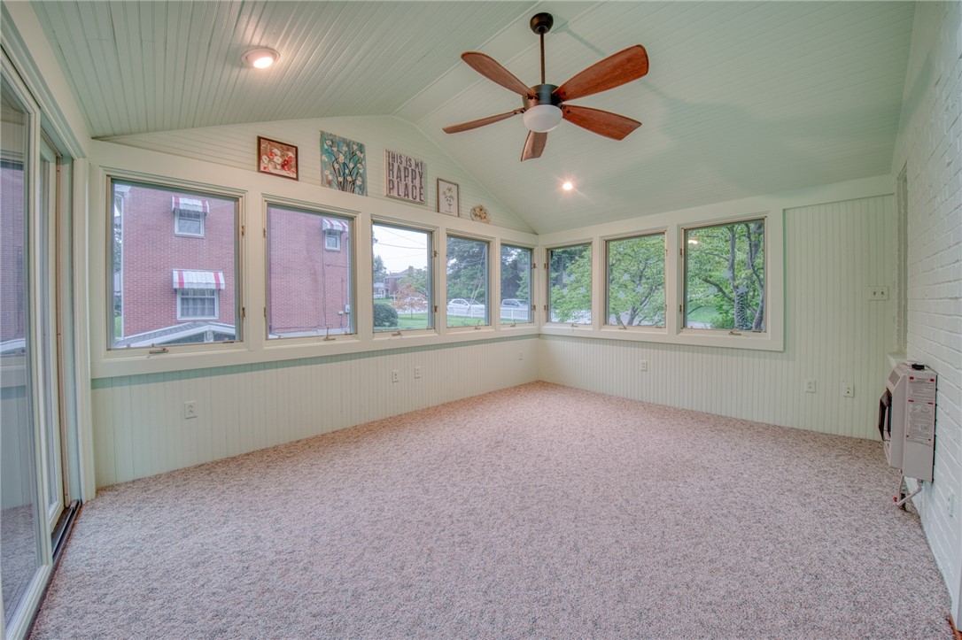 209 Glenview Drive