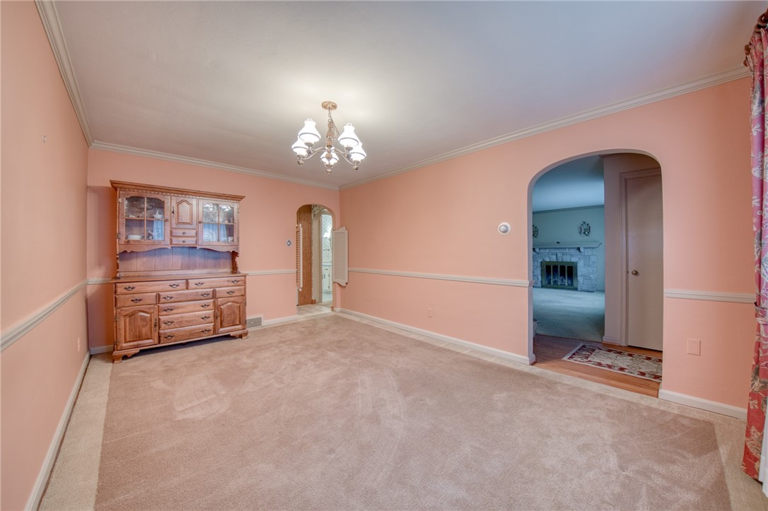 209 Glenview Drive
