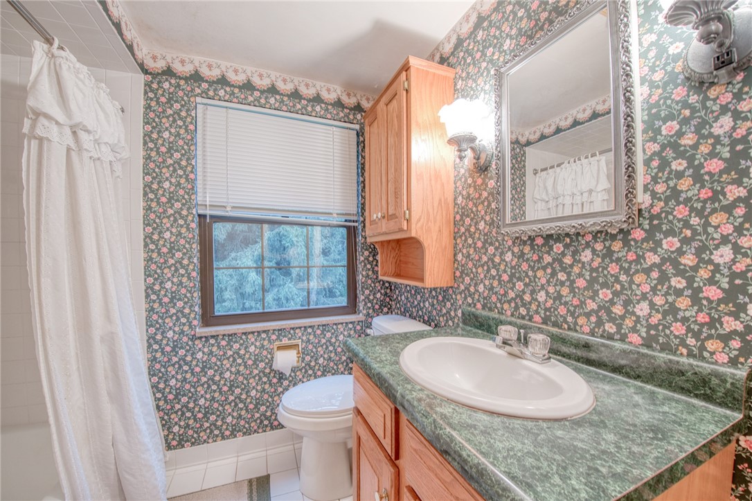 209 Glenview Drive