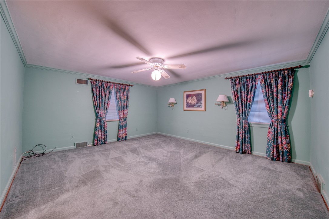 209 Glenview Drive