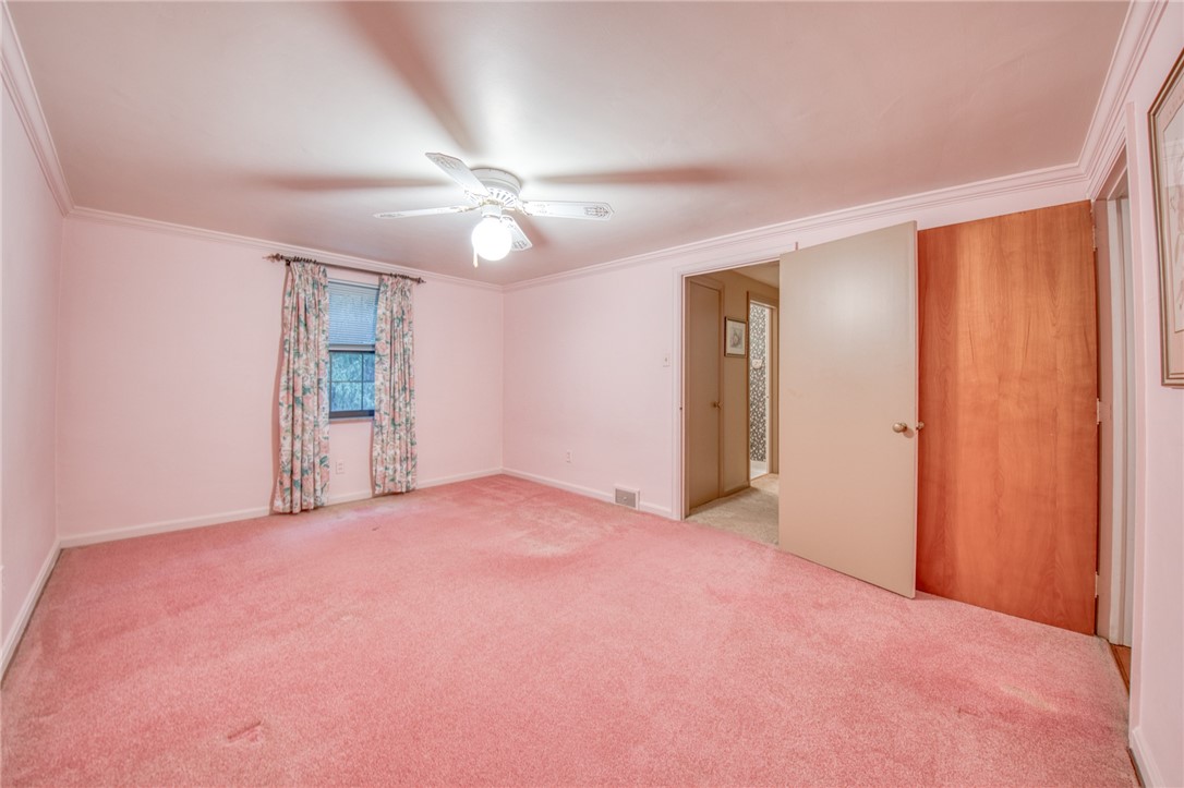 209 Glenview Drive