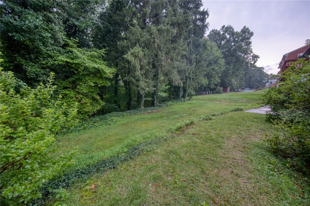 209 Glenview Drive