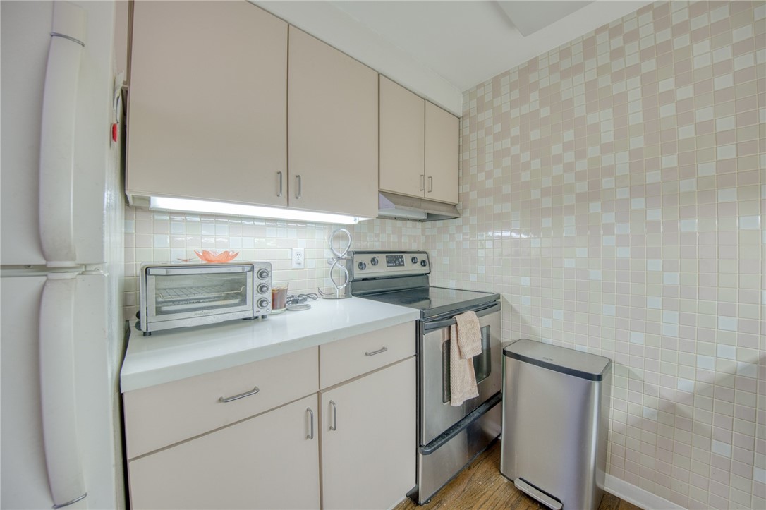 320 Fort Duquesne Blvd 16B