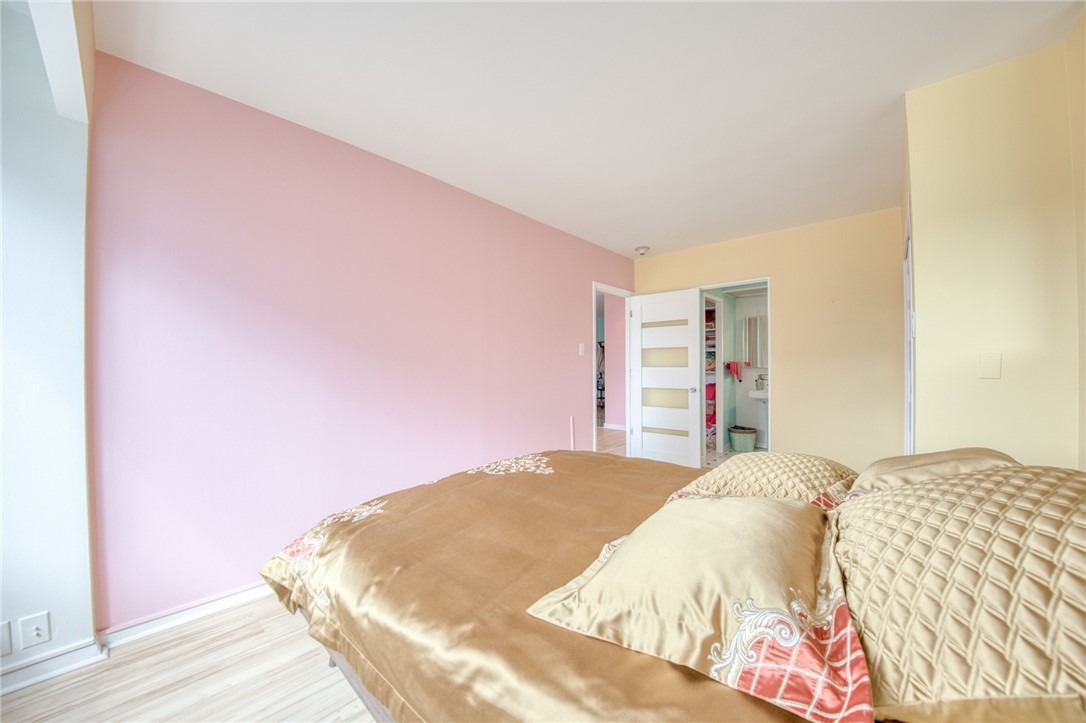 320 Fort Duquesne Blvd 16B