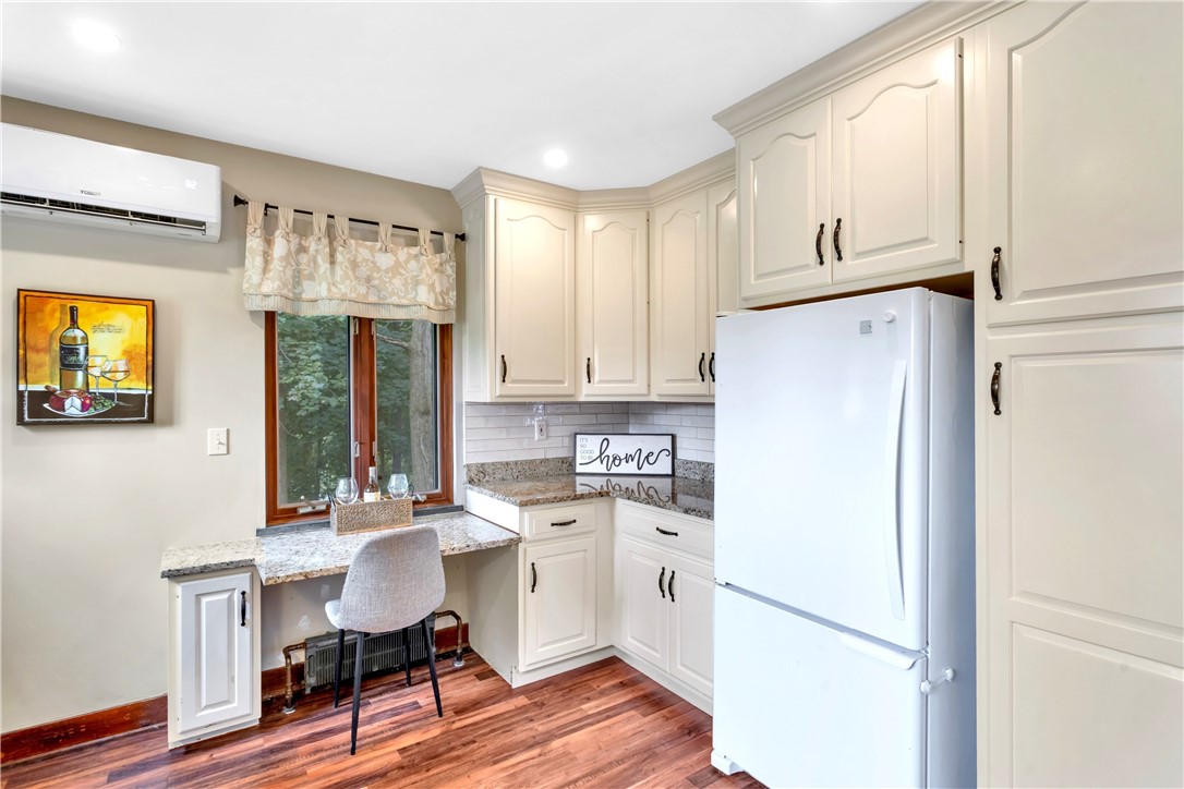 148 E Fairview Ave