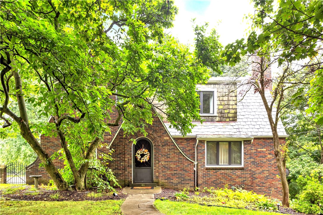 148 E Fairview Ave