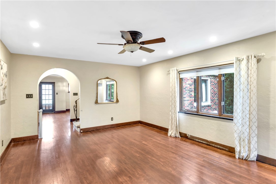 148 E Fairview Ave