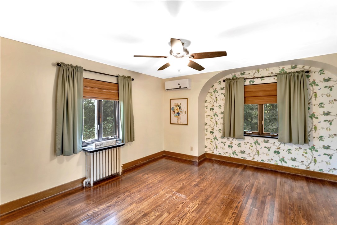 148 E Fairview Ave
