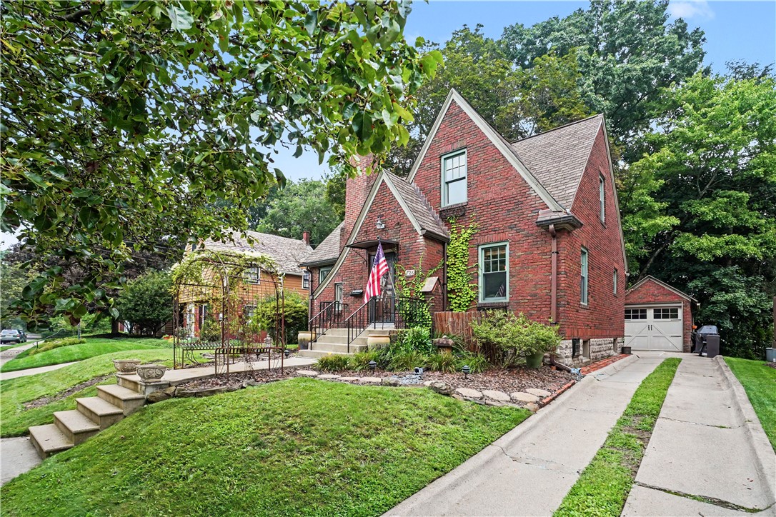 726 Harden Dr.