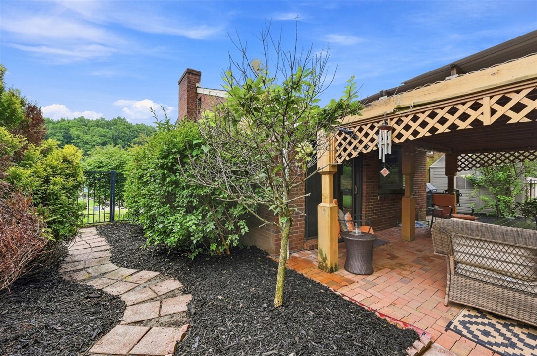 107 Joan Dr