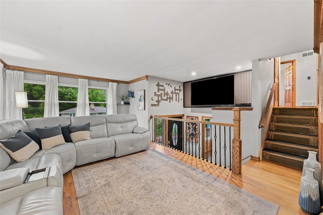 107 Joan Dr