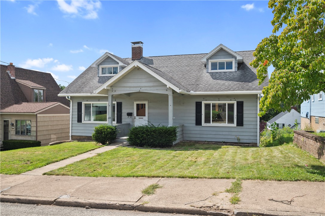 223 Pershing Dr