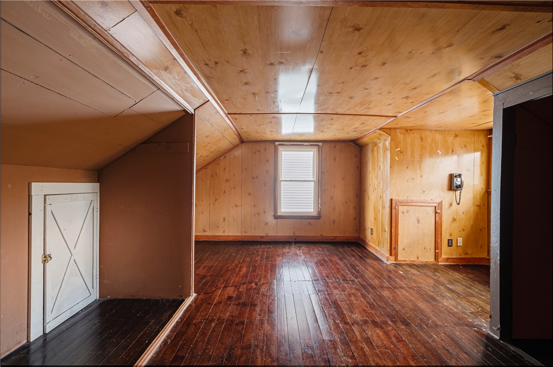 223 Pershing Dr