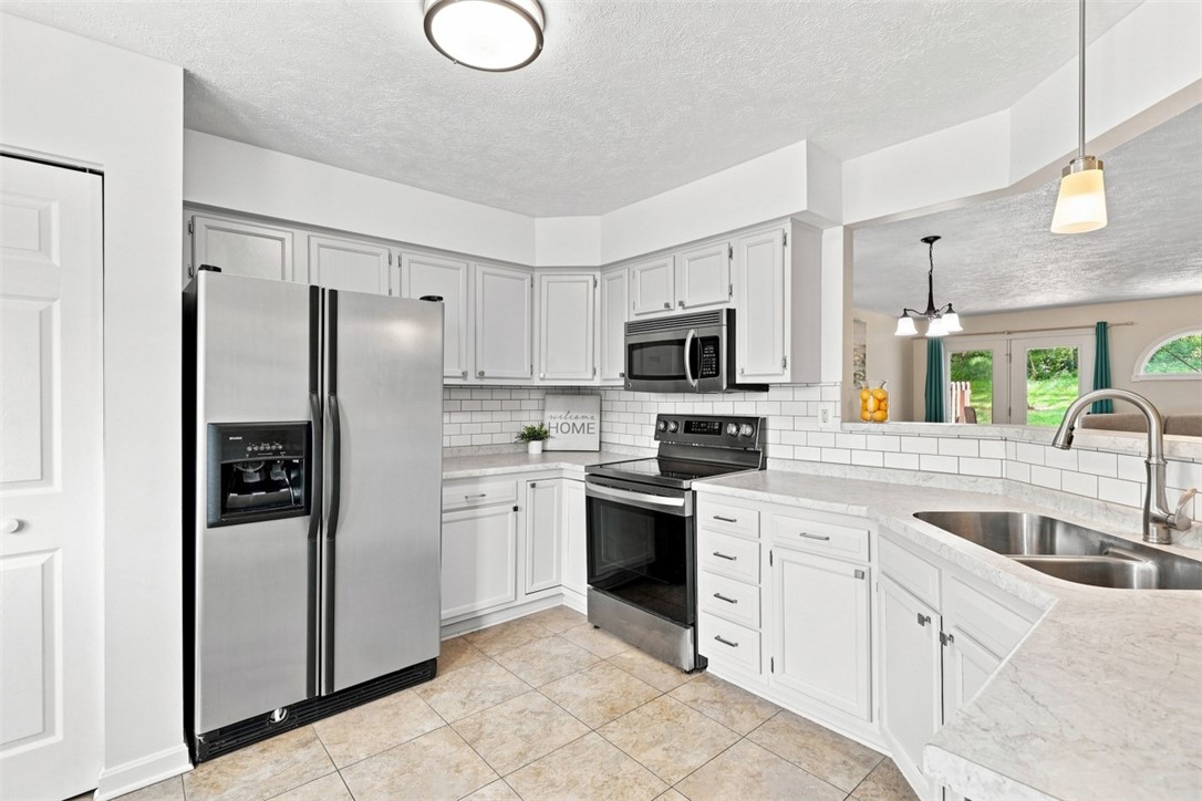 475 Cherryhill Dr