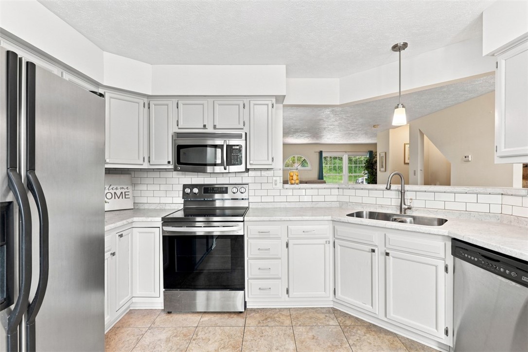 475 Cherryhill Dr