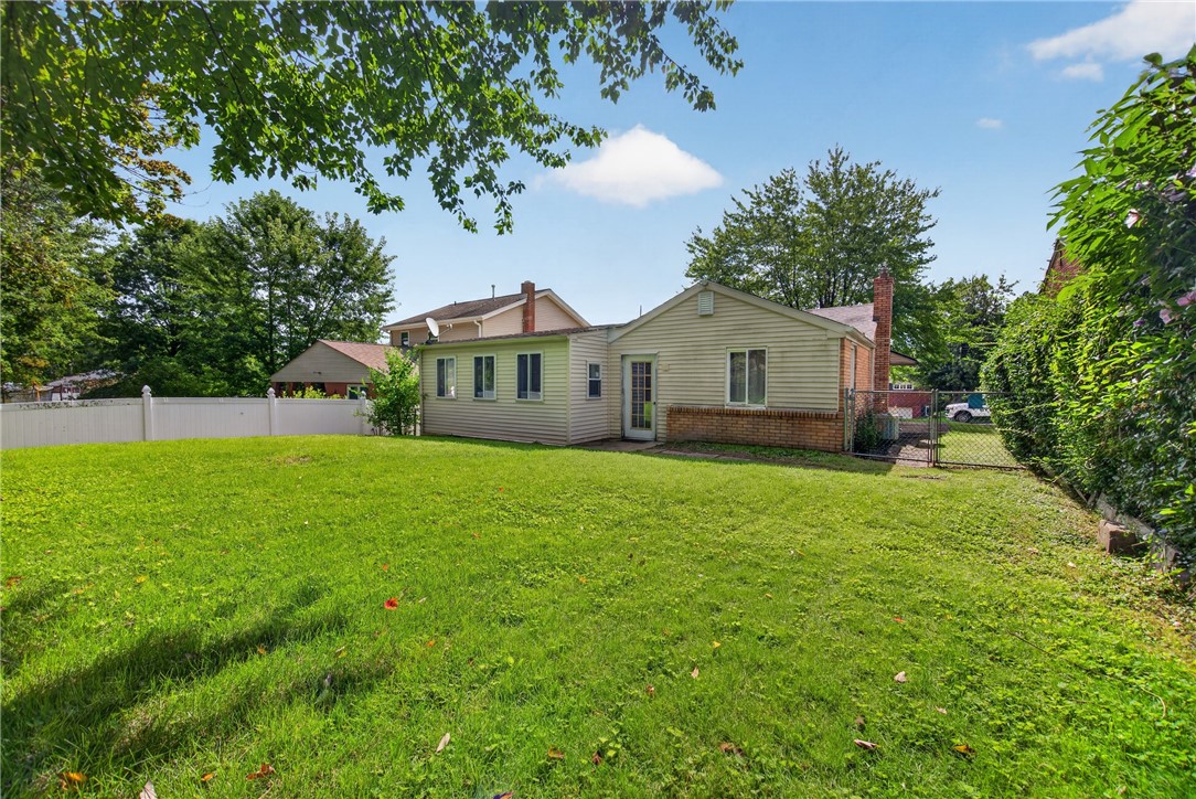 612 Charlotte Dr