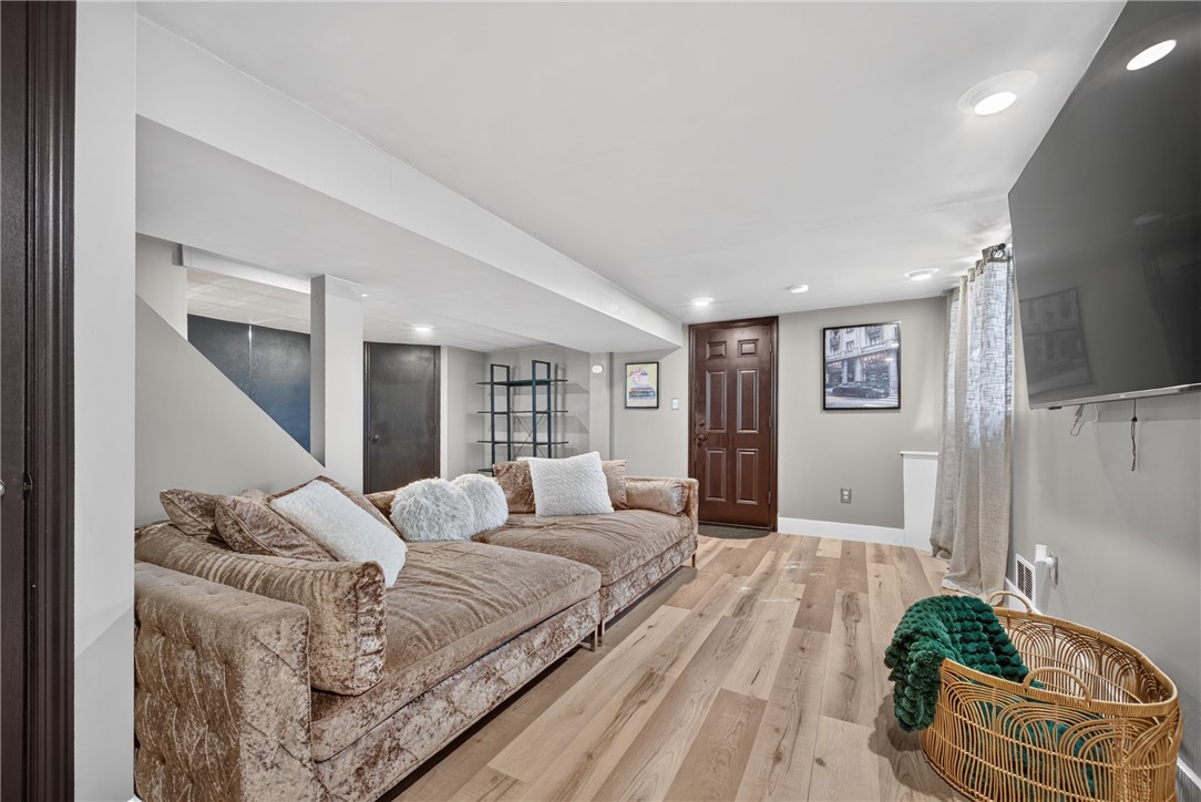 612 Charlotte Dr