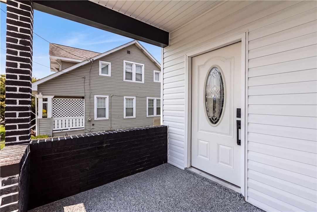 425 Peterson St