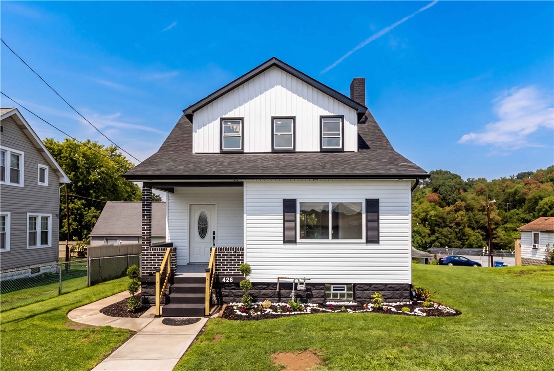 425 Peterson St