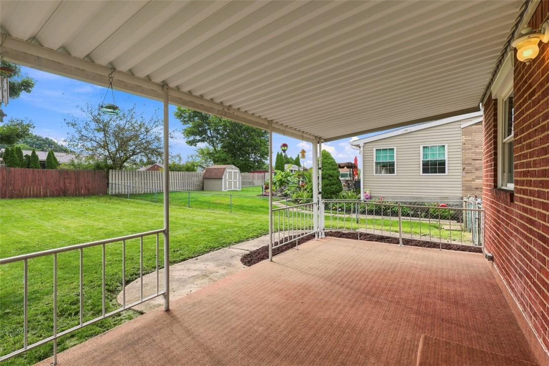 553 Meadowvale Dr