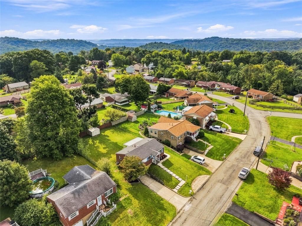 553 Meadowvale Dr
