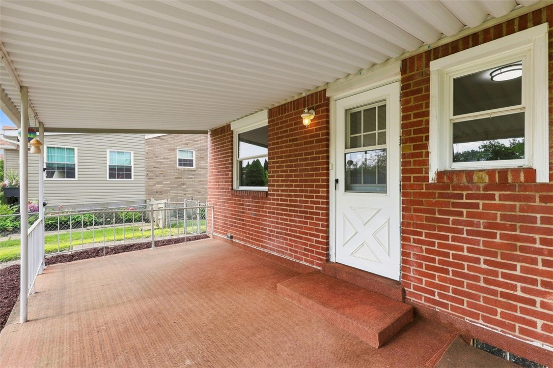 553 Meadowvale Dr