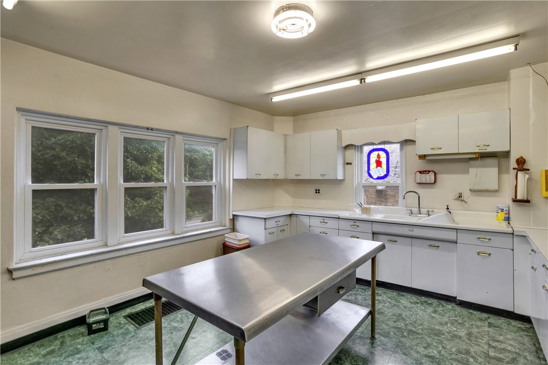 1 Oregon Avenue